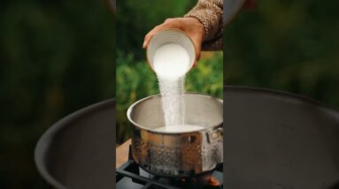 World’s Most Expensive Spice In This Dessert 🍮 recipe link in the pinned comment! gaz