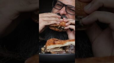 This viral beef 🥩 sandwich is insanely good!!