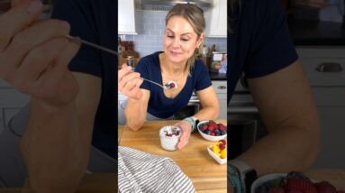 HOW-TO MAKE CHIA PUDDING | #shorts #healthybreakfastidea